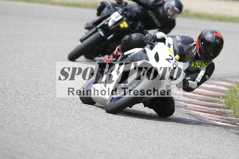 /24 08.06.2025 TZ Motorsport ADR/Gruppe gelb/28